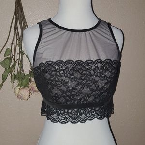 Women's XL black lace open back cropped top